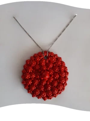 Ciondolo tondo rosso in ceramica sarda